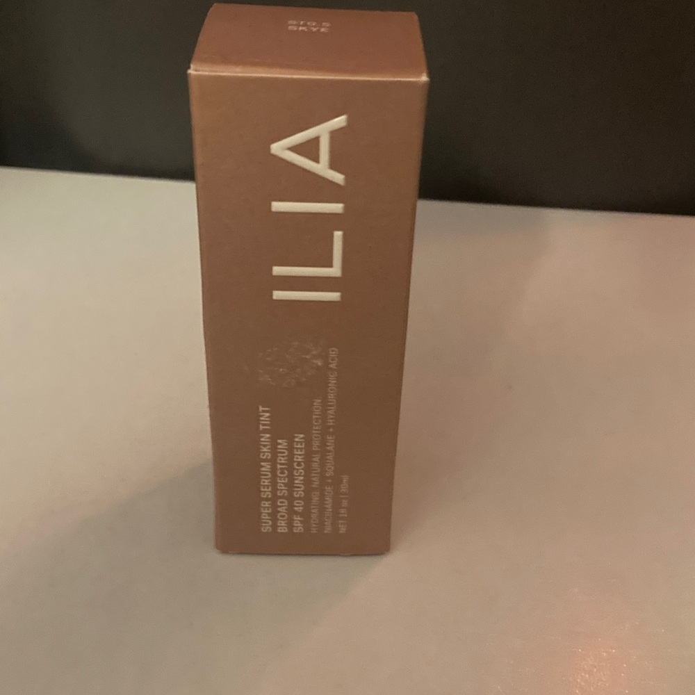 ILIA Super Serum Skin Tint SPF 40 - SKYE